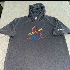 ST LOUIS CARDINALS GRAY ADULT SHORT-SLEEVE HOODED PULLOVER GIVEAWAY SGA